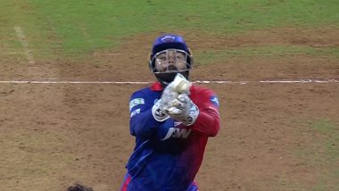 Rishabh Pant Catch Drop Video: Watch Delhi Capitals Skipper Miss Sitter To Dismiss Dewald Brevis During MI vs DC IPL 2022 Match